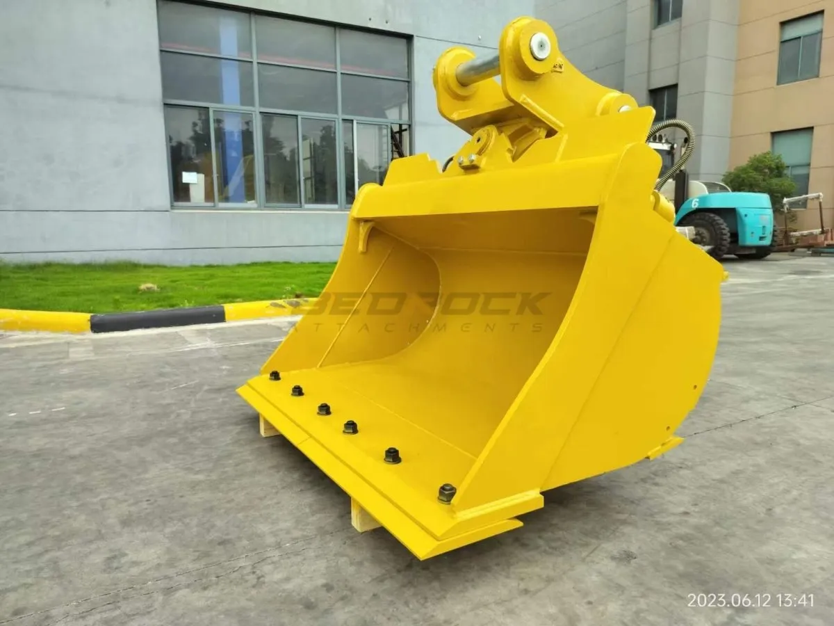 60 Excavator Tilt Ditch Cleaning Bucket fits CAT 320 Excavator B Linkage