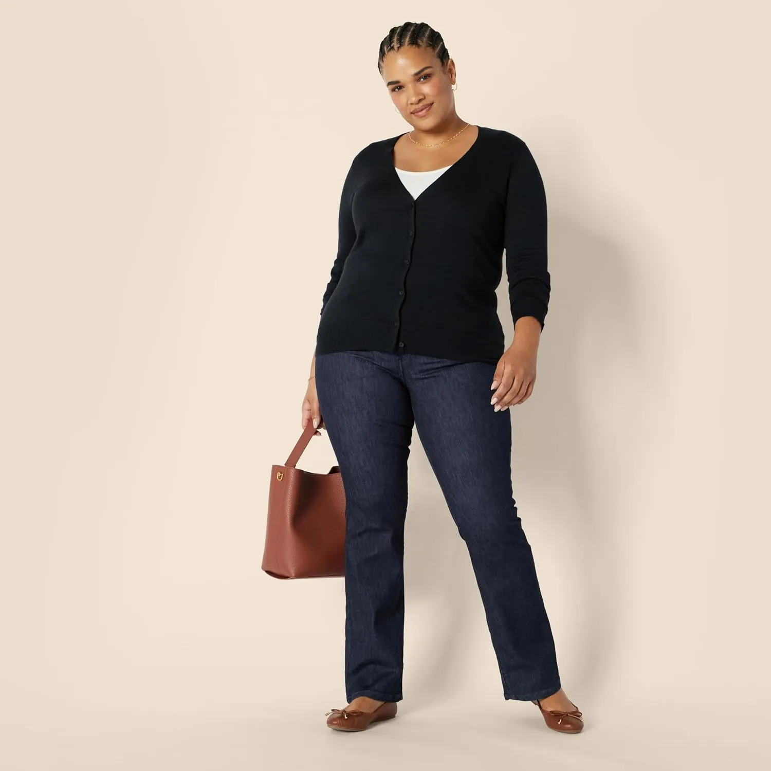 Amazon Essentials Women's Slim Bootcut Jeans, Mid-Rise, Stretchy