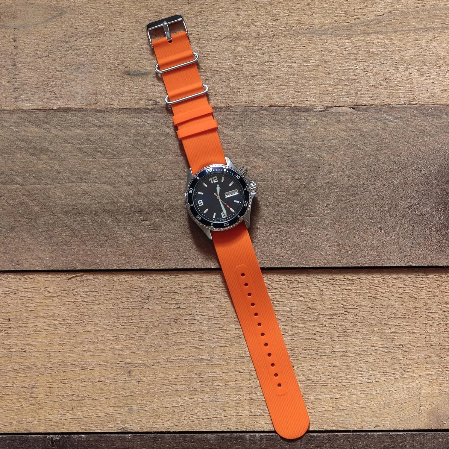 Benchmark Basics Silicone Watch Band - Single Pass Rubber Strap - 18mm, 20mm & 22mm - 4 Colors