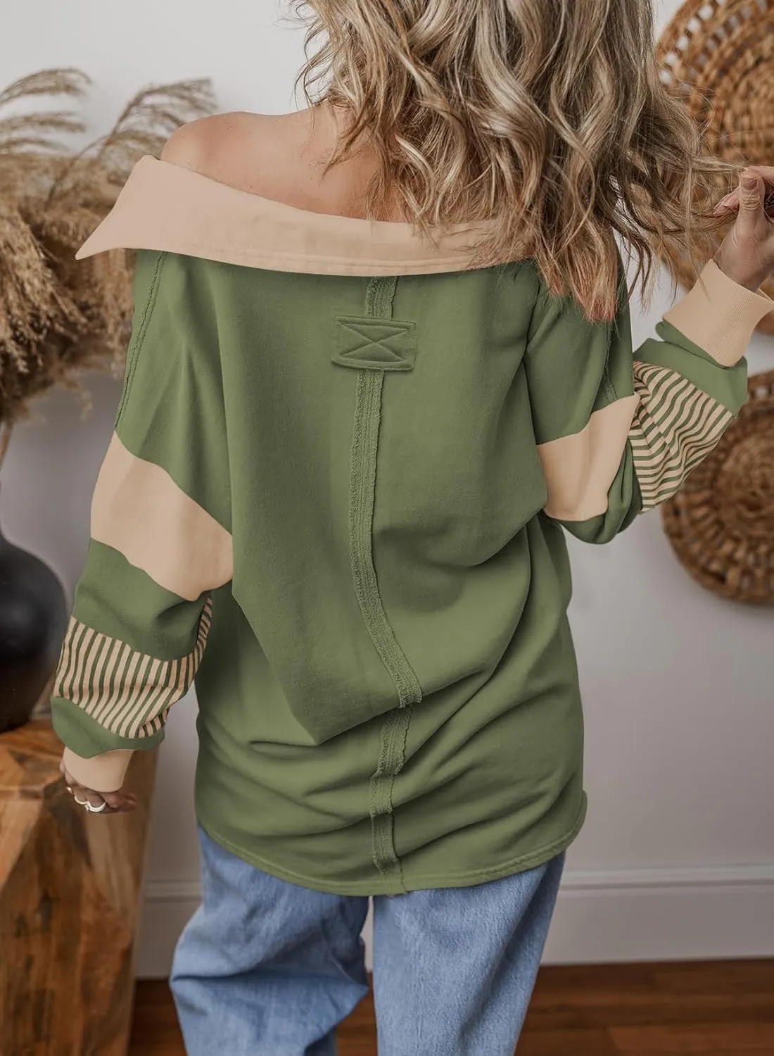 BLENCOT Women Oversized Sweatshirts Color Block Long Sleeve Loose V Neck Fall Outfits 2024 Fashion Slit Pullover