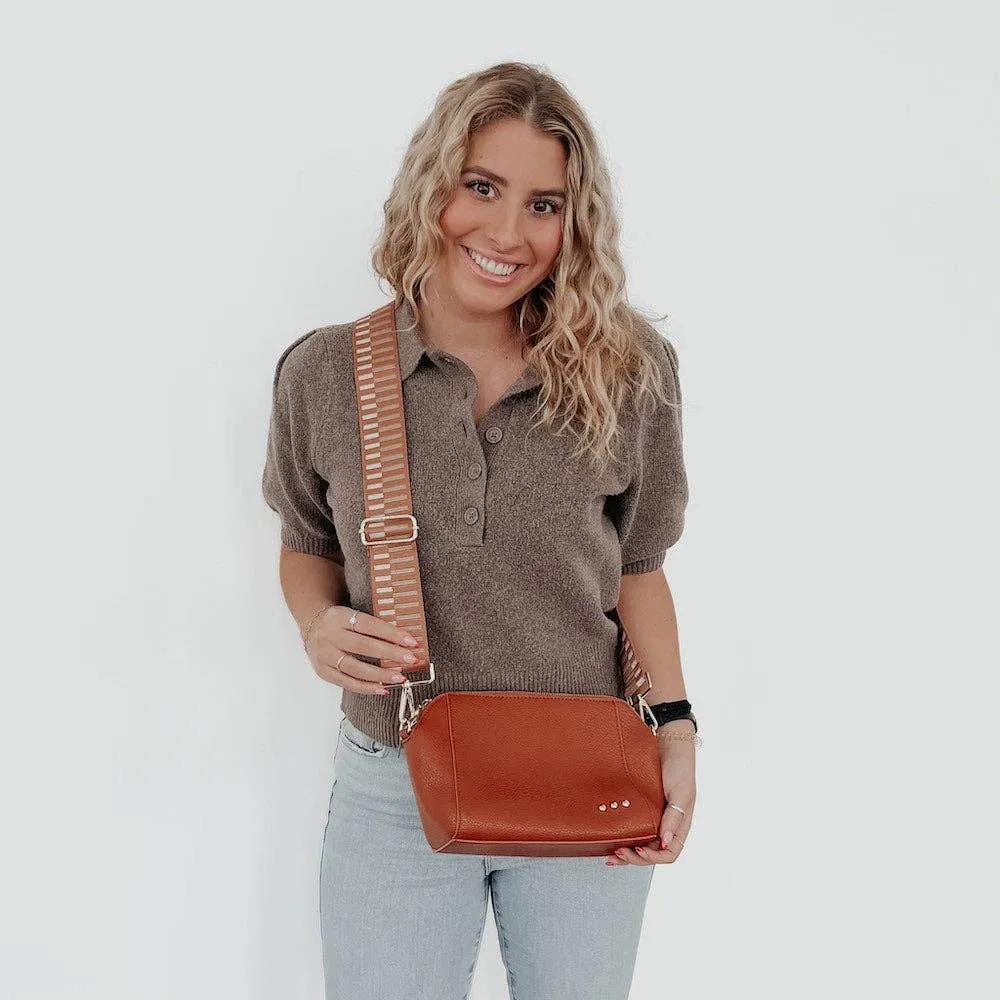 Cassie Crossbody Bag: Brown