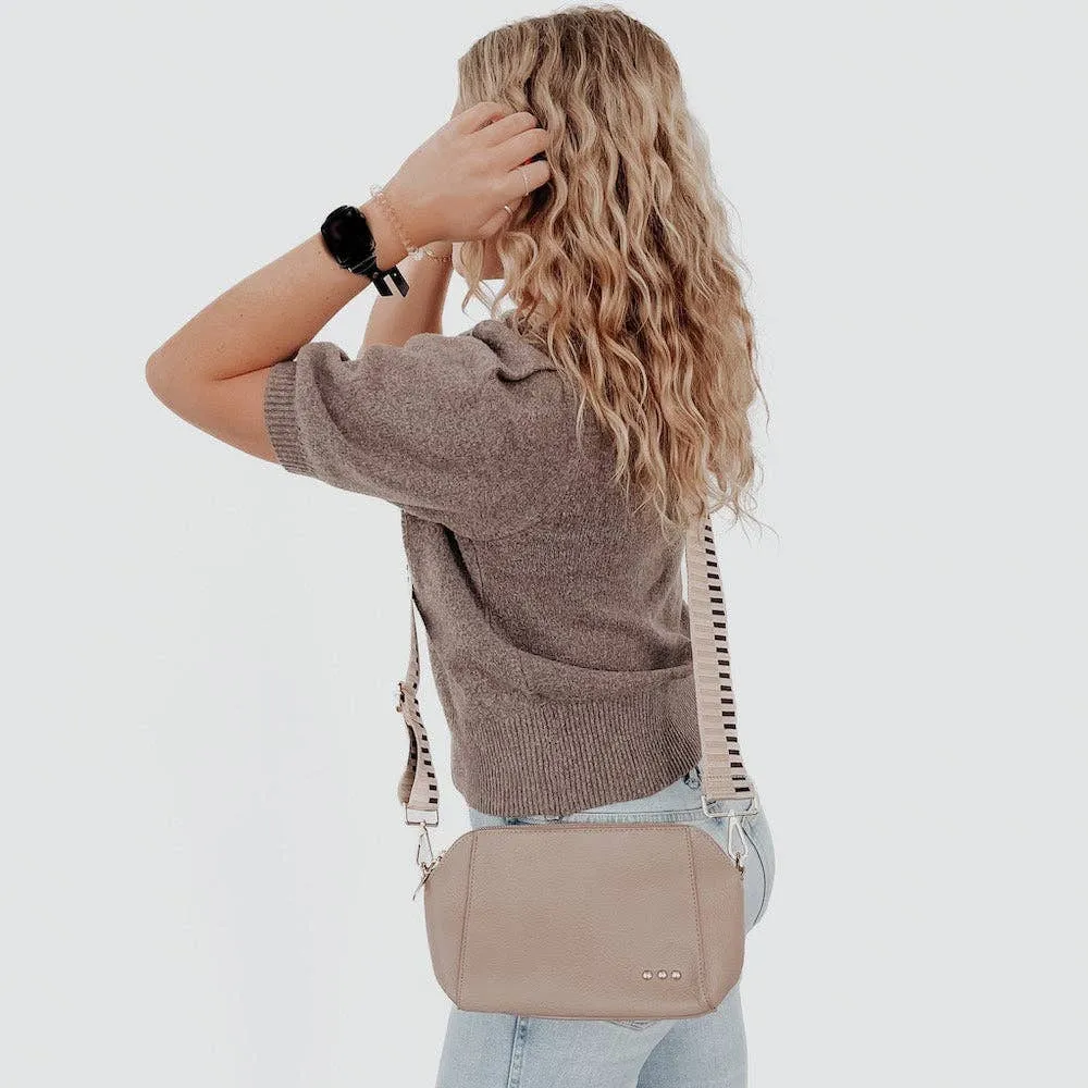 Cassie Crossbody Bag: Taupe