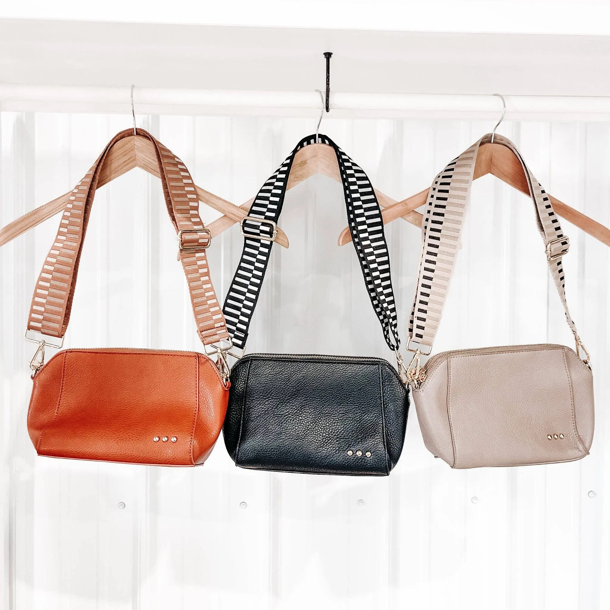 Cassie Crossbody Bag: Taupe