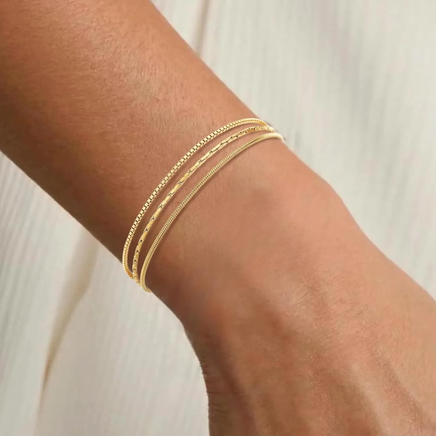 Gold Bracelets for Women Trendy, Dainty Stackable Chain Bracelets Set, Gold Bracelets Waterproof Jewelry Gifts Adjustable