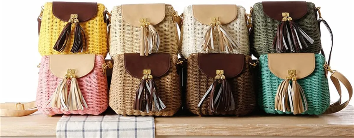 Handwoven Round Rattan Bag Beach Style Woven Shoulder Bag with Leather Strap