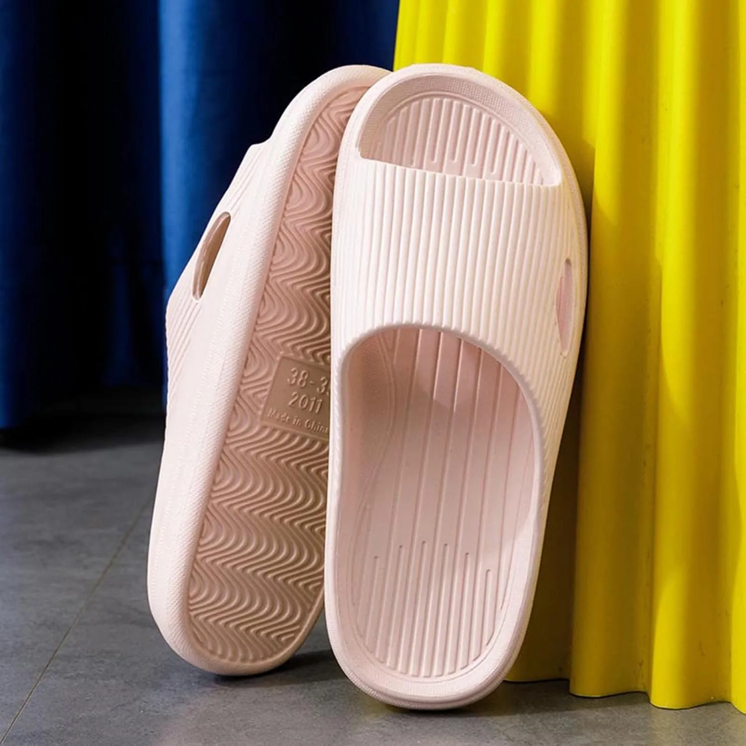 Indoor Slippers Ultimate Comfort Lightweight Shower Slippers Shower Shoes for Women with Arch Support