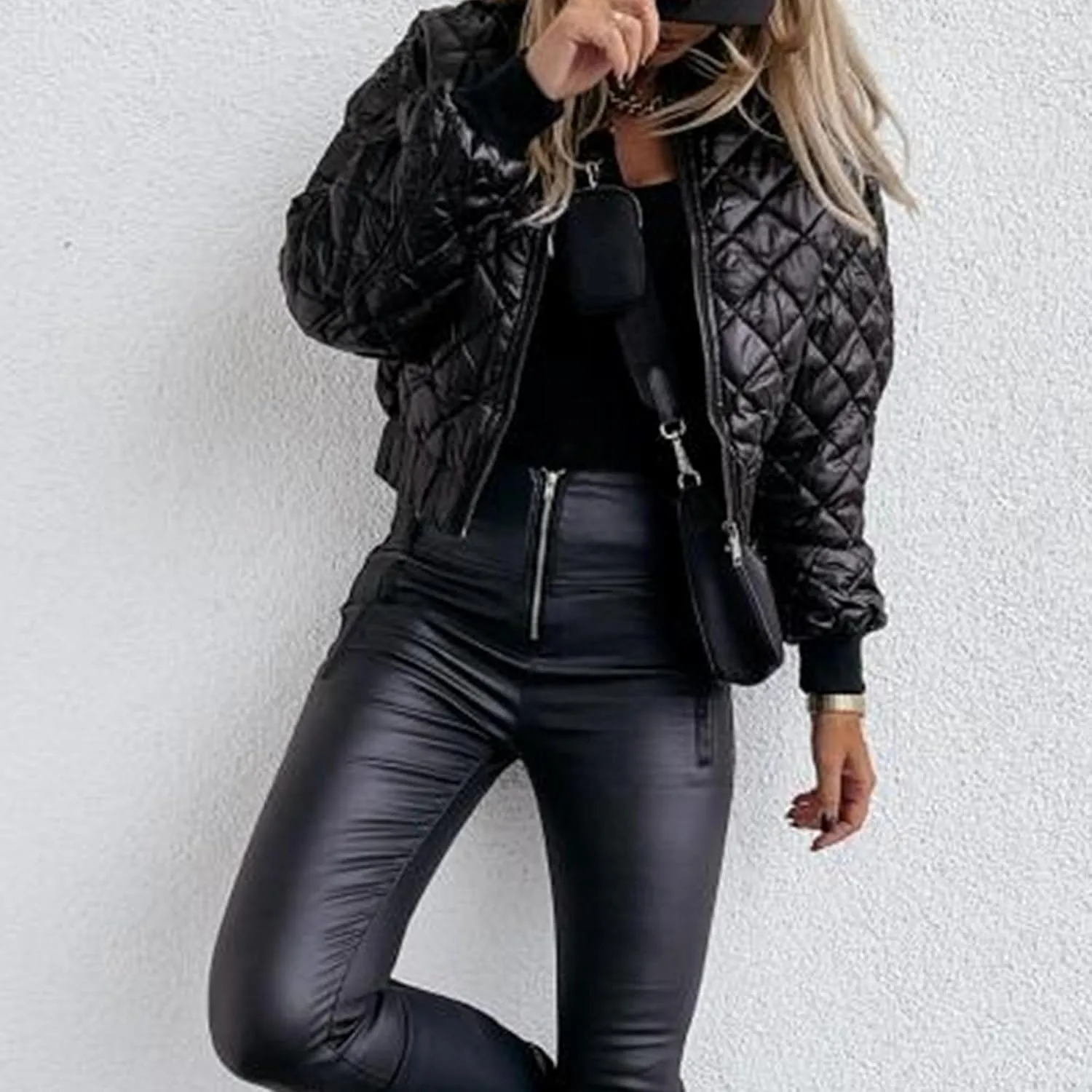JEsilunmaMY Women's Lightweight Cropped Padded Jacket Diamond Quilted Zip Up Bomber Jacket Solid Cropped Fashion Winter Coats