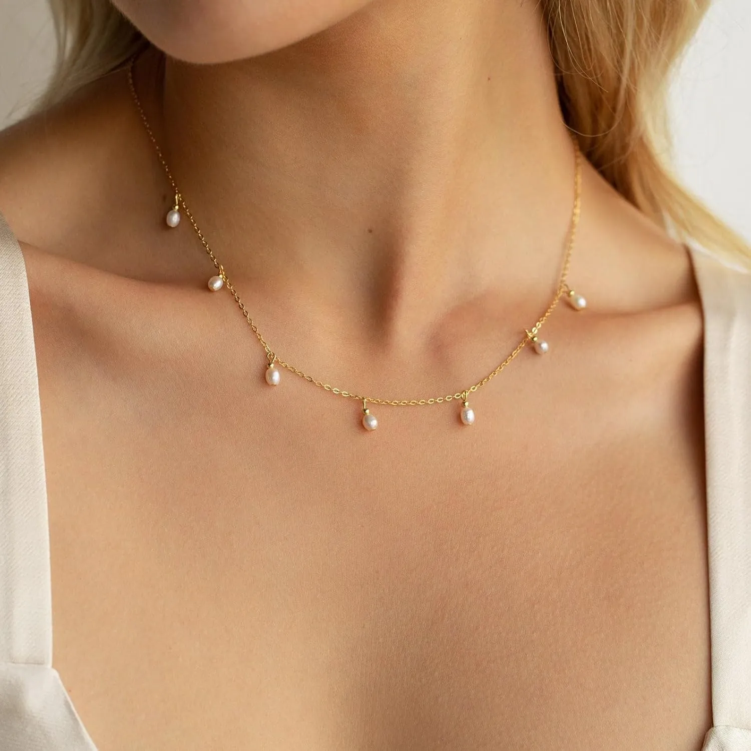Pearl Necklaces for Women, Dainty 14K Gold/Silver Plated Pearl Necklace, Simple White Pearls Choker Y-shaped Pearl Single Pearl Cute Pearl Thin Chain Necklace, Elegant Women Wedding Jewelry