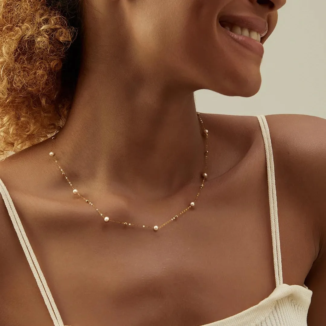 Pearl Necklaces for Women,18K Gold Plated Dainty Single Pearl Pendant Necklace Simple Pearl Choker Necklaces for Women Handmade Pearl Jewelry Bridesmaid Gifts