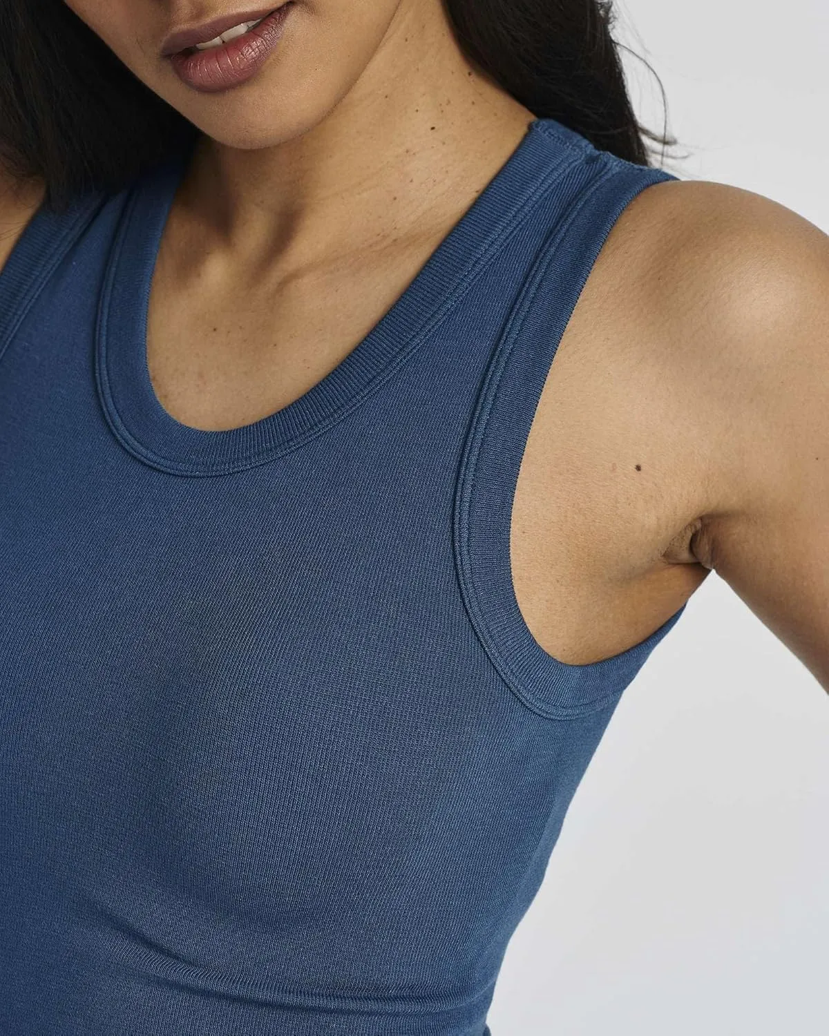 Real Essentials 5 Pack: Women's Seamless Ribbed Sleeveless Cropped Scoop Neck Tank Top - Casual Crop Top