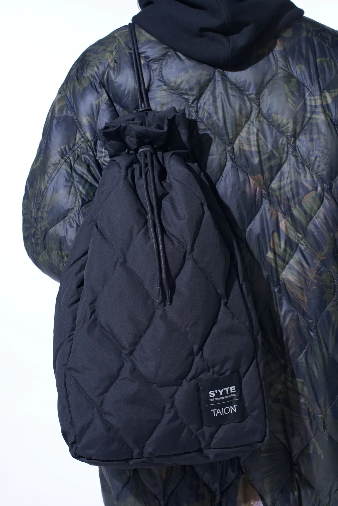S'YTE X TAIONQUILTED DOWN 2WAY MINI BONSACK
