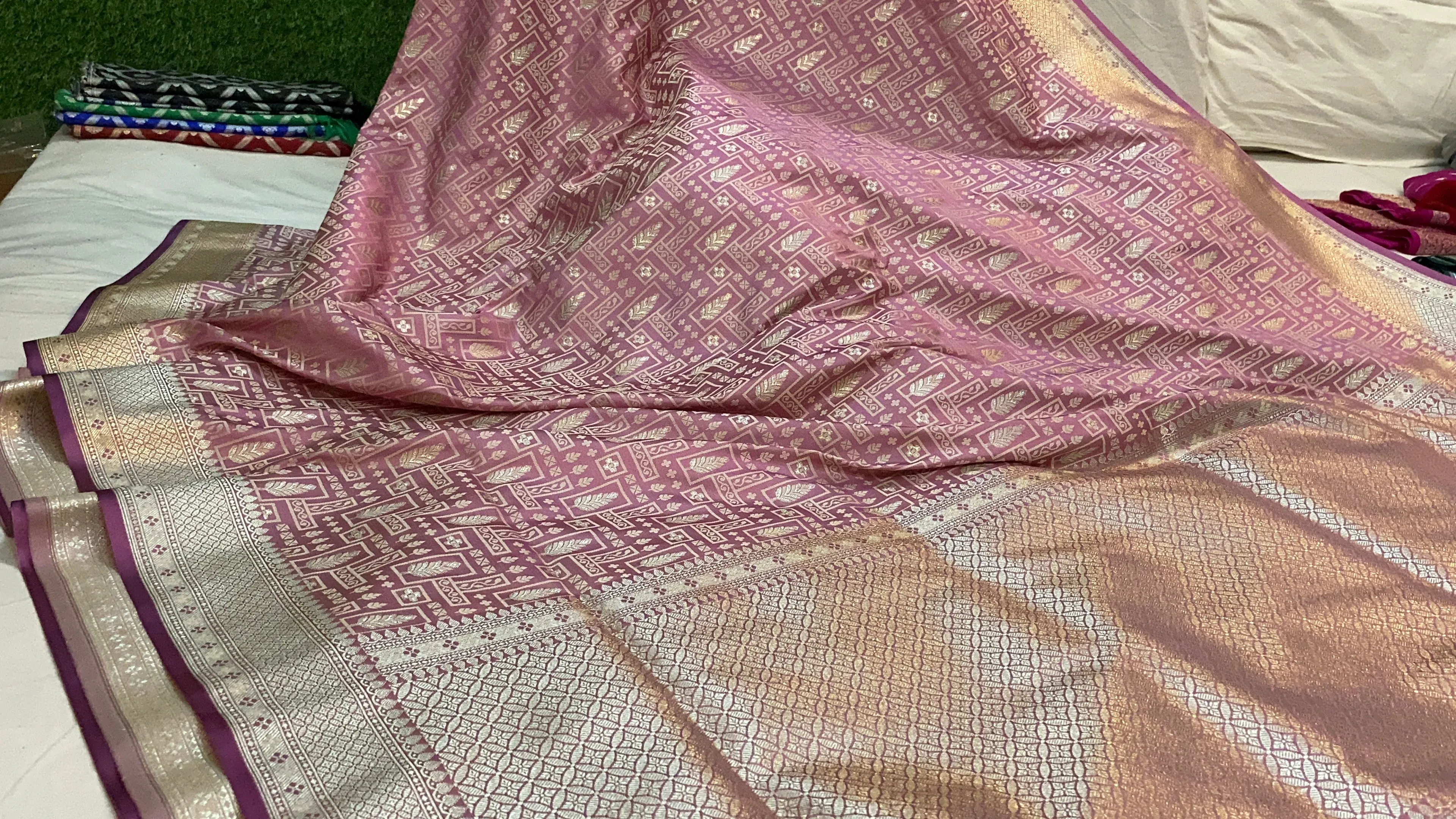 Timeless Beauty: Pink Pure Banarasi Silk Saree