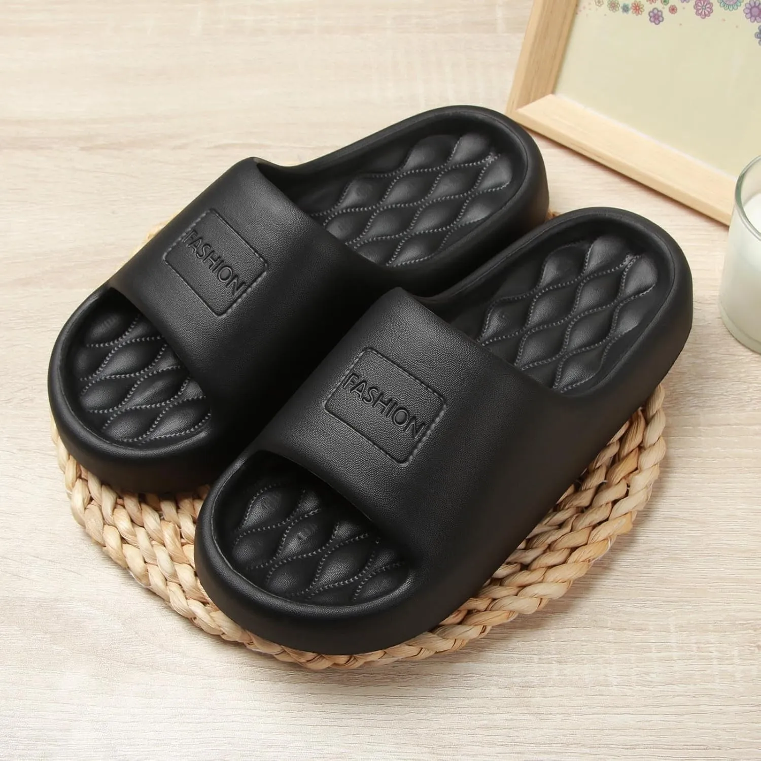 Women's Flat Slippers Indoor Home Beach Non Slip Sandal Vacation Sandals Comfortable Walking Sandals for Women